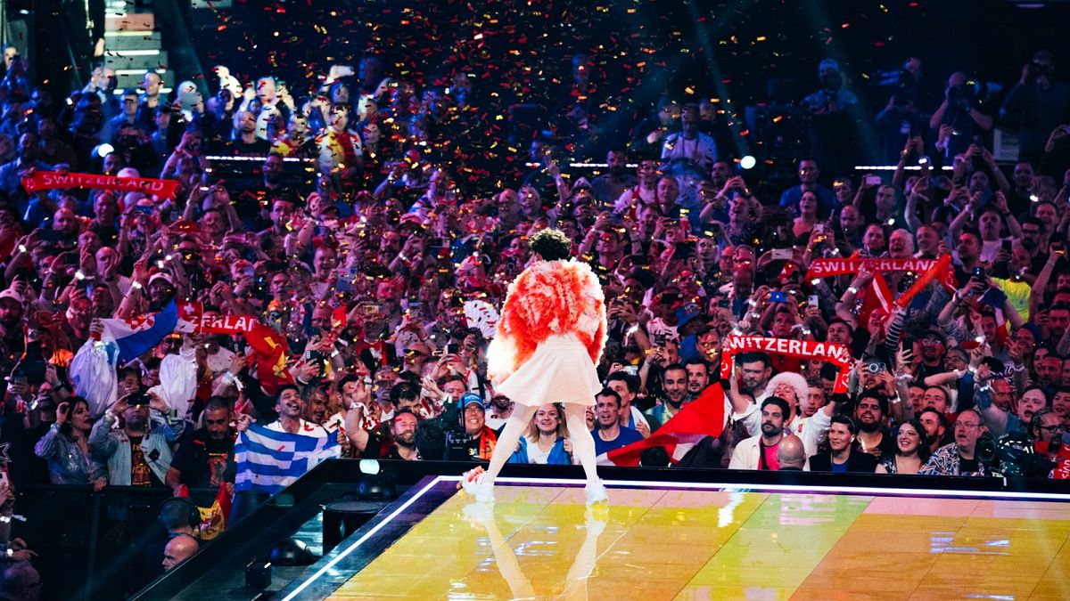 Brüksel, Eurovision'da AB bayrağı yasağı konusunda EBU'dan açıklama istedi