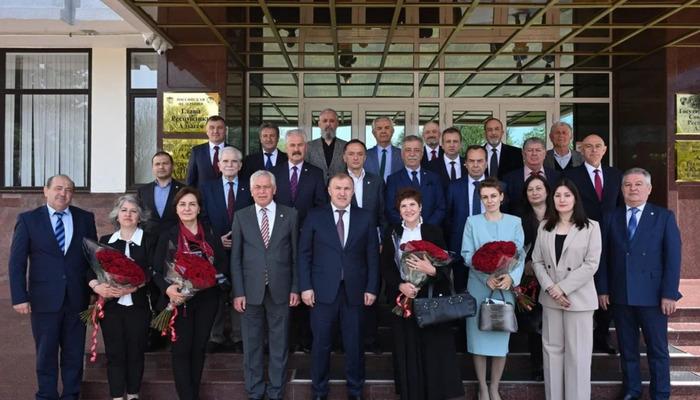 Adıgey Cumhuriyeti Cumhurbaşkanı Kumpıl Murat, KAFFED heyetini kabul etti