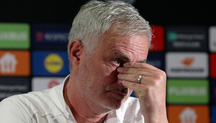 Fenerbahce teknik direktörü Jose Mourinho'nun Rangers bu sorunun cevabından sonra yenilgiler olaydı!