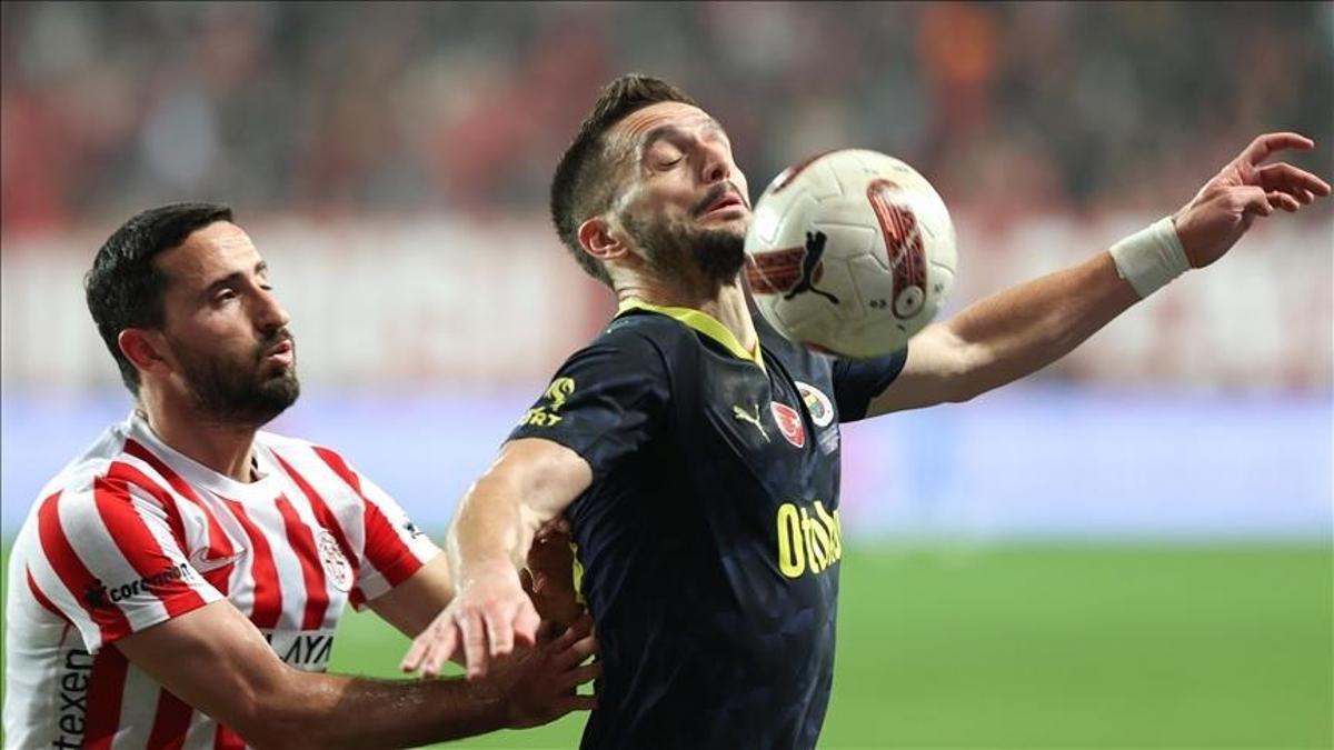 F.Bahçe Antalyaspor'u canlı izle! Antalyaspor F.Bahçe maçını izle! Süper Lig Maçı Canlı Yayını (Şifresiz & Kesintisiz HD)