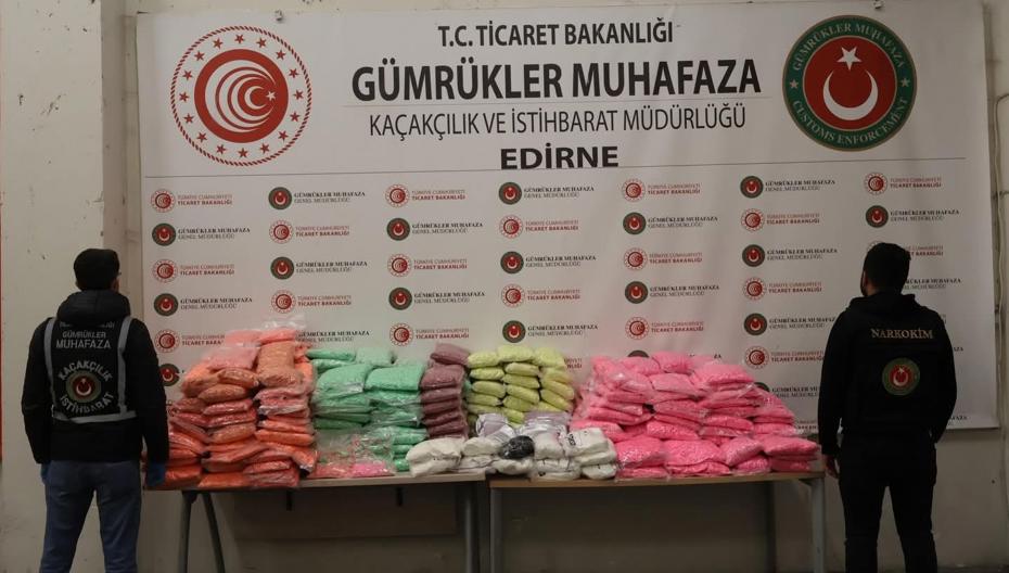 Yılbaşı öncesi sınır kapılarında büyük uyuşturucu baskını: Yüzlerce kilo ele geçirildi!
