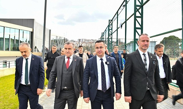 Belediye Başkanı Kanar'ın girişimleriyle hayata geçen Mustafakemalpaşa Kültür Merkezi açıldı - GÜNDEM