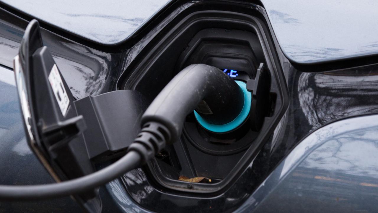Tatilde elektrikli araçların şarj süresi rekoru kırıldı