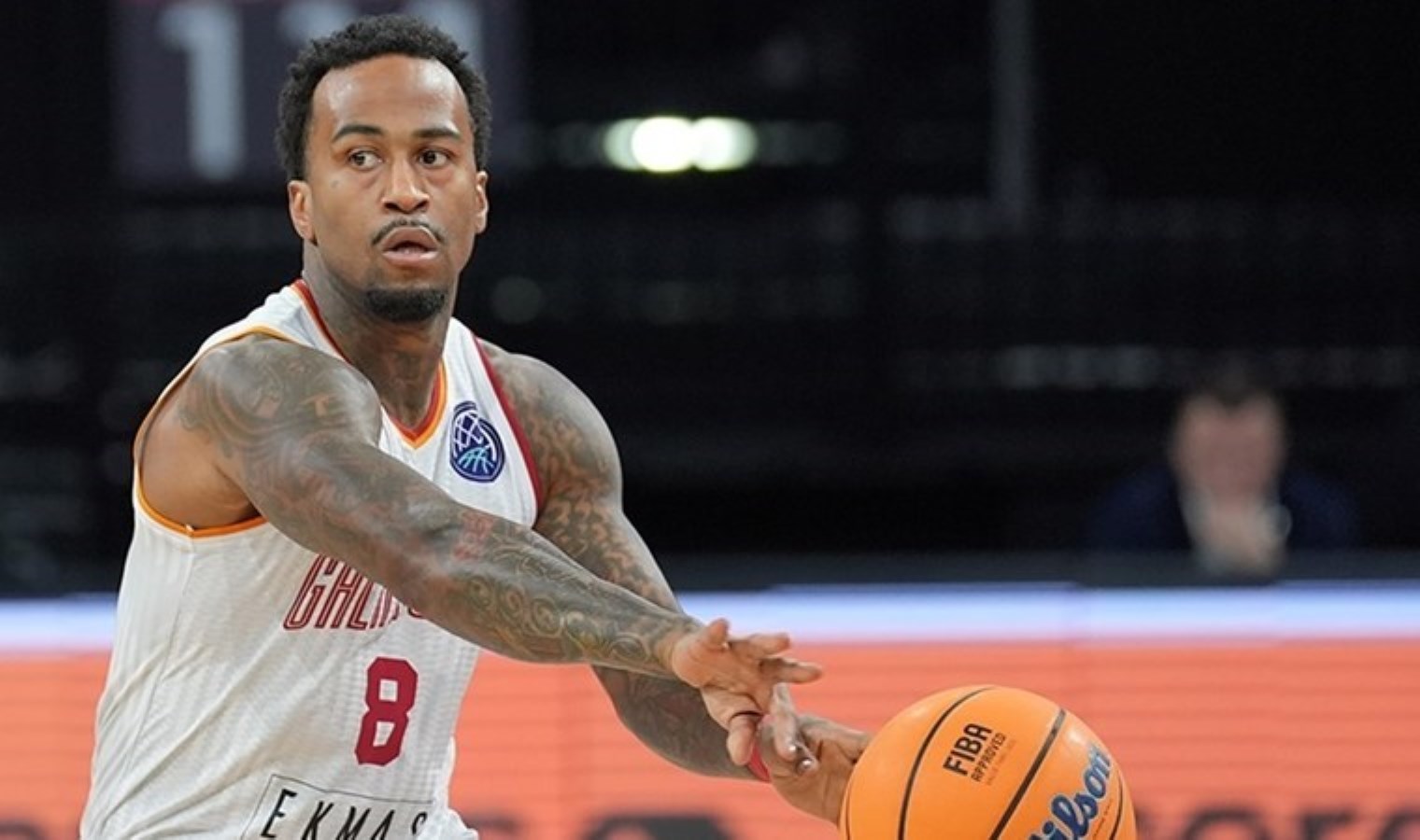Galatasaray'da üç basketbolcuyla yollar ayrıldı