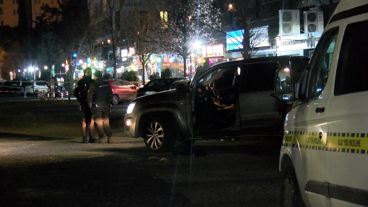 İstanbul'da bir barın önünde silahlı saldırı: 1 ölü, 1 yaralı