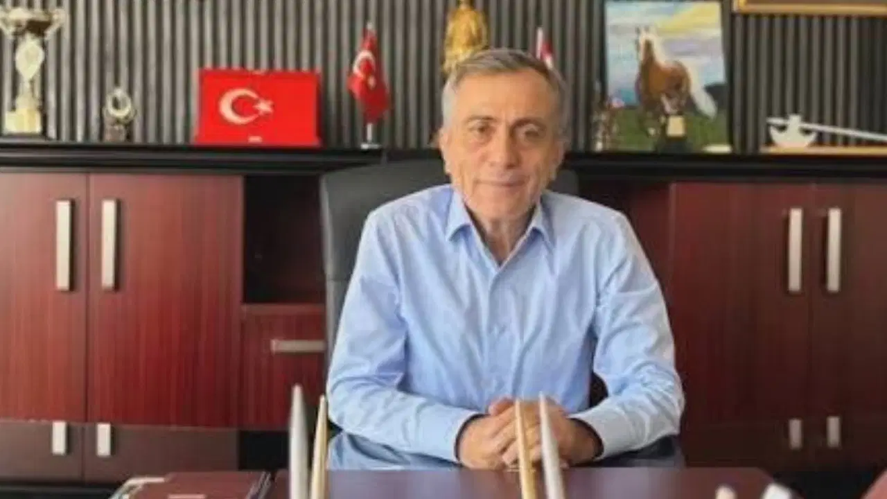 Tufanbeyli Belediye Başkanı Ahmet Aktürk Kalp Krizi Şüphesiyle Hastaneye Kaldırıldı