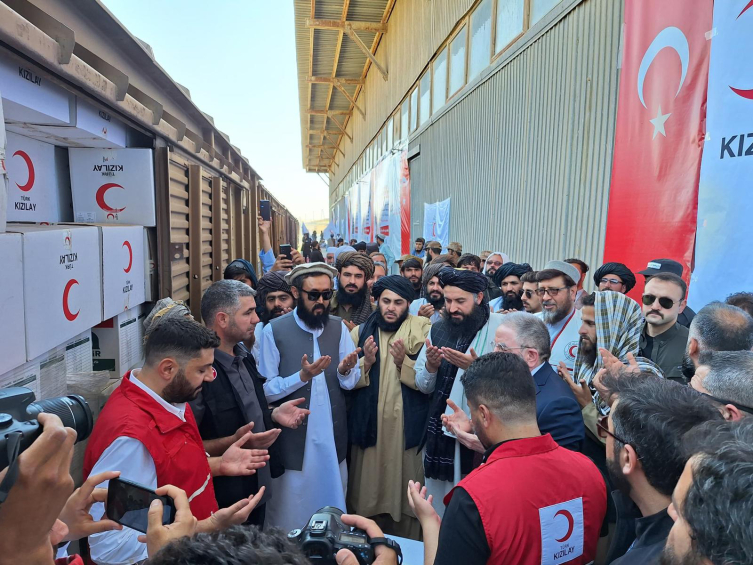 nakliye yardımı "İyilik treni"Ayın 20'sinde Afganistan'a vardı