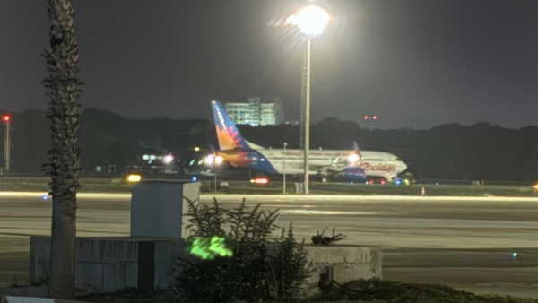 Pilotun rahatsızlanması sonucu uçak acil olarak indi